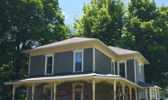 Deersville Haus | Genießen Sie den Tappan Lake im viktorianischen Haus aus dem Jahr 1860 im malerischen Deersville