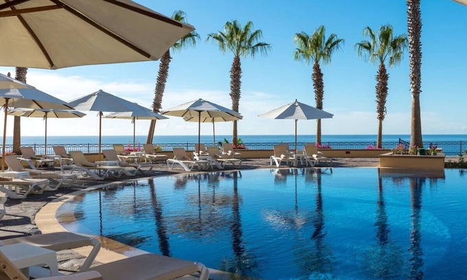 Sunset Beach Hotel | Enjoy the Paradise! The Best! We offer 15% discount on the Golf Course!