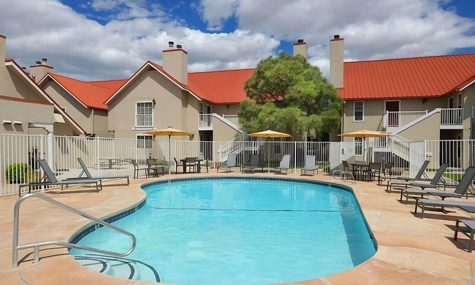 Northeast Heights Hotel | Ensuring a Very Comfortable & Memorable Stay! Free Breakfast, with Outdoor Pool!