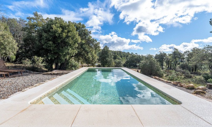 Montblanc Haus | Ganzes Ferienhaus 'Mas De L'Arlequi' mit Bergblick, privatem Pool und WLAN