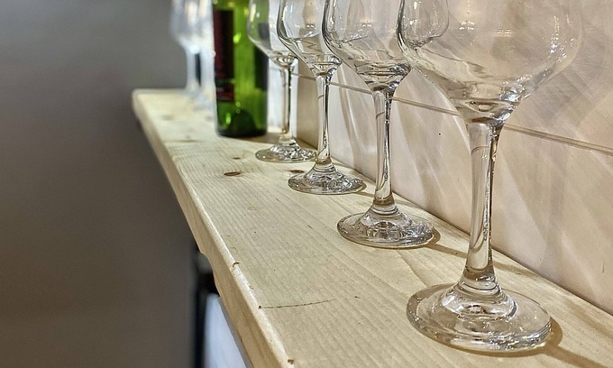 Elizabethtown Haus | Entire Home With Gameroom and Nissley Vineyards Experience!
