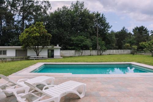 Salceda de Caselas Haus | Entorno rural con piscina by CABANA Rentals