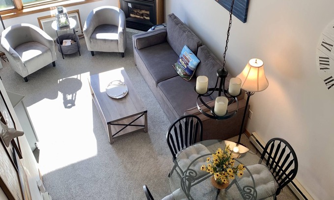 Ephraim Eigentumswohnung | Ephraim Gem | Balcony Views + Walk to Waterfront, Shops & Dining