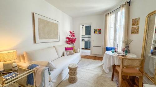 Pere Lachaise Wohnung | Escapade parisienne stylée