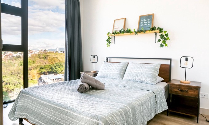 San Jose Wohnung | Escape to this luxurious oasis