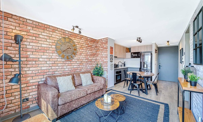 Nunoa Wohnung | Espacio Nunoa 1BR, balcony and free parking