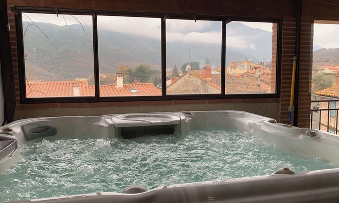 Espira-de-Conflent Haus | Espira de Conflent Character house with jacuzzi between sea and mountains