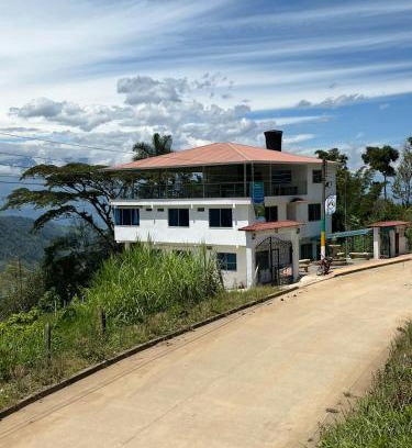 Florian Hotel | Estancia la Cascada