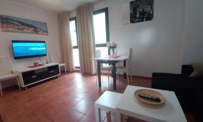 Pradollano Wohnung | ESTUDIO EN ZONA BAJA y Garaje Opcional