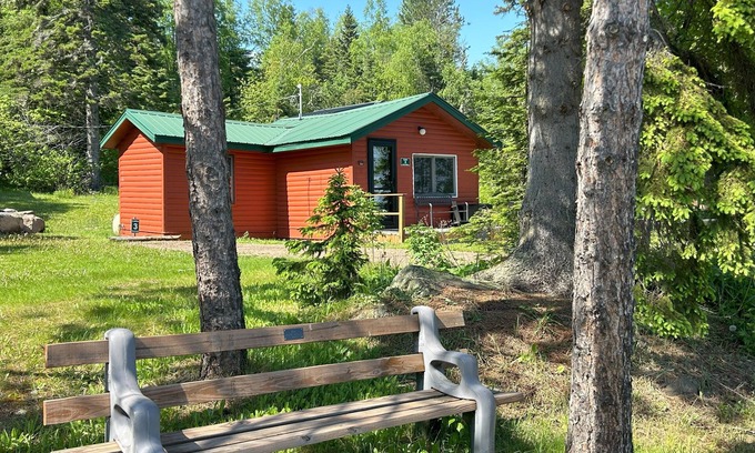 Croftville Kabine | Eve's Place Lakeside Cabin 3