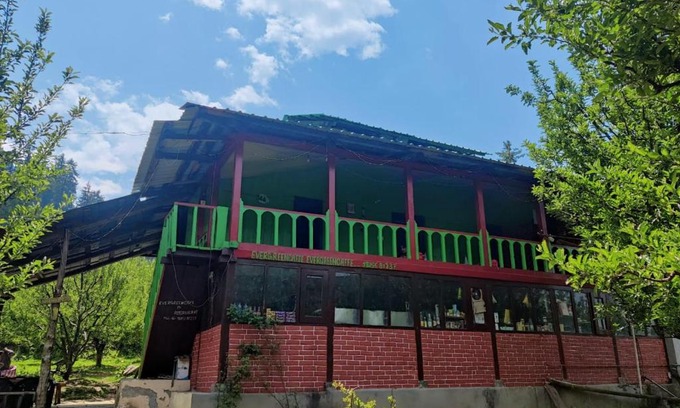 Kasol Haus | Evergreen Café
