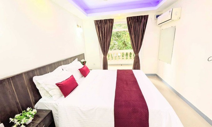 Colva Wohnung | 1BHK with Pool & Gym– 4min walk to Beach- rated Exceptional and Guest favourite