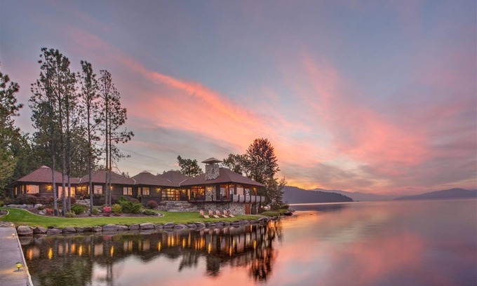 Sandpoint Haus | Der Punkt bei Sandpoint | Außergewöhnlicher Luxus | Feinstes Zuhause am Lake Pend Oreille