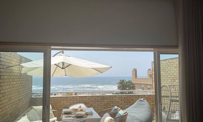 Mozelos Eigentumswohnung | EXCLUSIVE BEACHFRONT APARTMENT