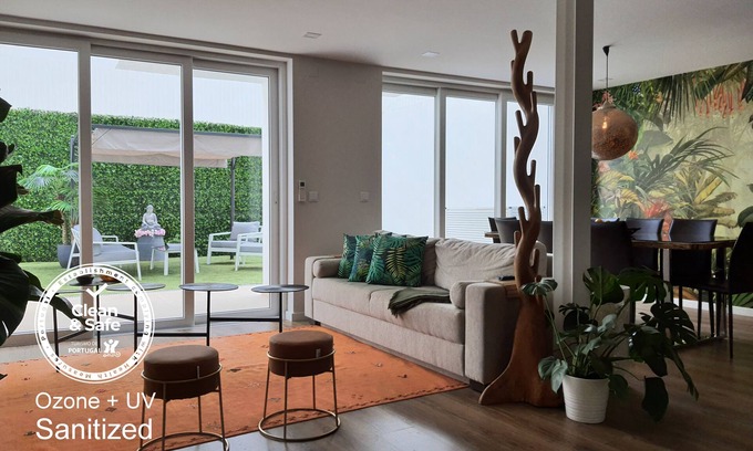 Linda-a-Velha Wohnung | Exotic Fusion Double Suite With Garden