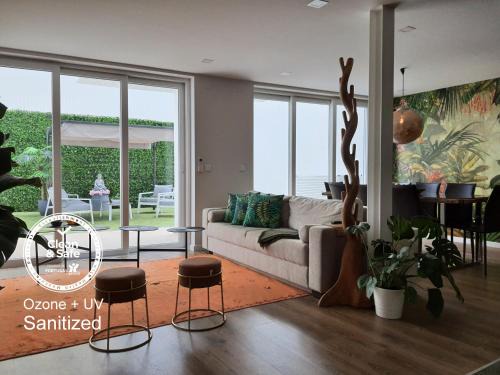Linda-a-Velha Wohnung | Exotic Fusion double Suite with Garden