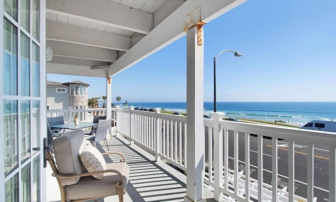 Carlsbad Wohnung | Expansive Ocean View, Private Balcony, Across from Beach
