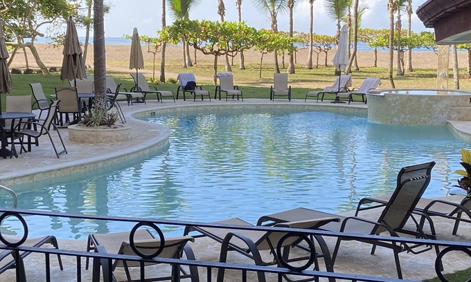 Barrio Los Faroles Eigentumswohnung | EXPECT THE BEST! 3BR2BA Ocean, Beachfront, 1st Floor, Walk out to Pool and Beach