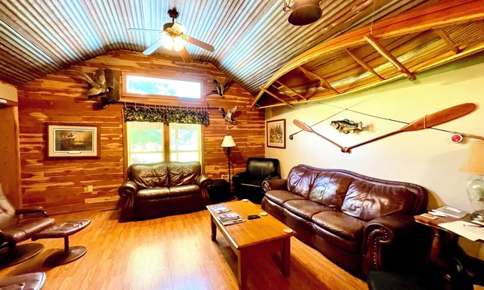 Norfork Haus | Expedition Suite, Gatherings, River view, Wade-in access