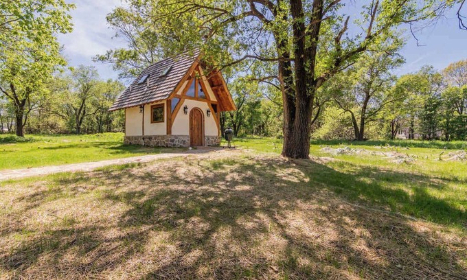 Nixa Wohnung | Experience a Regenerative Farm in a New Tiny Home