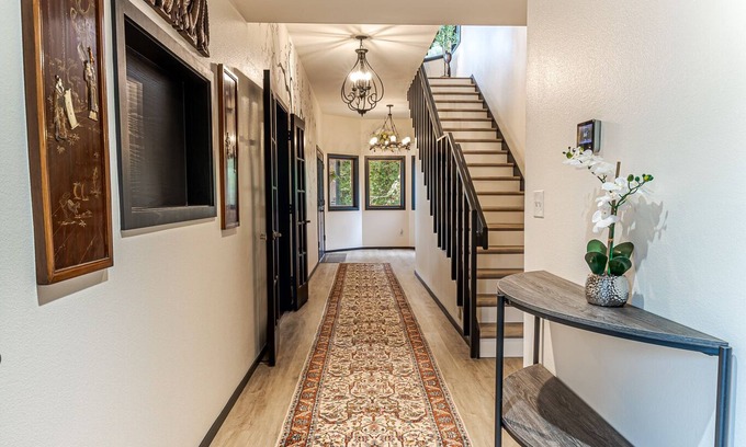 Duvall Haus | Experience Duvall charm near Evergreen State Fairgrounds