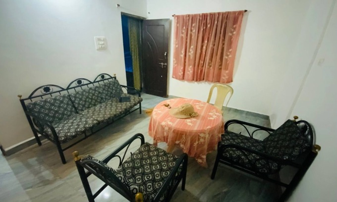 Mandrem Wohnung | Experience the Green for blessings and Dreamsin the Rich colours of Mandrem
