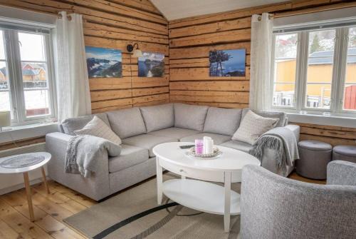 Moskenes Haus | Explorers Cabin Lofoten Edge