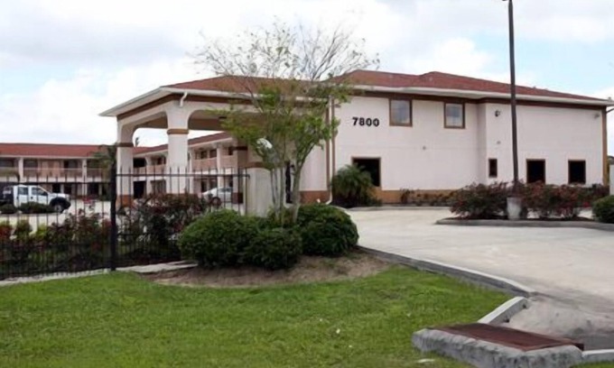 Bridge City Hotel | Express Inn and Suites