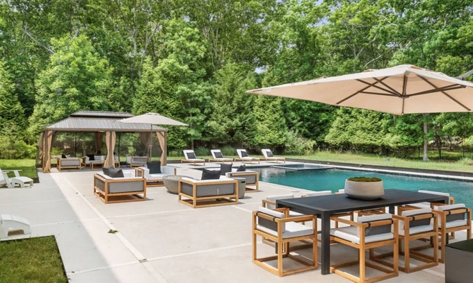 Springs Villa | Exquisite Home l East Hamptons l Pool