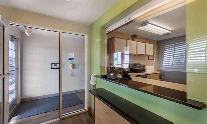 Avon Hotel | Extended Stay America Select Suites - Cleveland - Avon