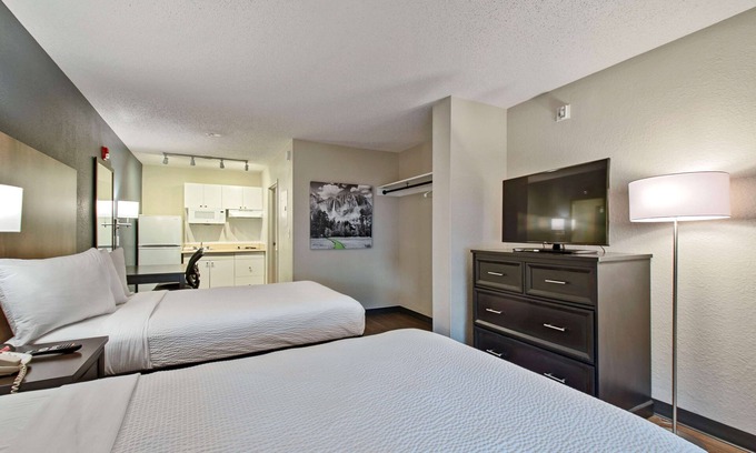 Ludlam Hotel | Extended Stay America Suites Miami Airport Blue Lagoon