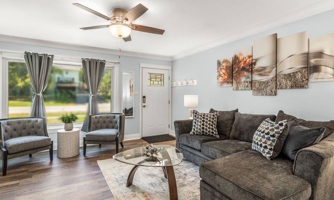 Downers Grove Haus | Extended Stay Downers Grove