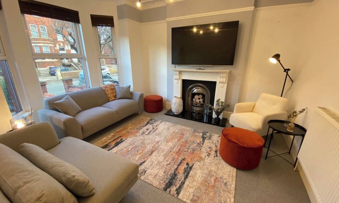 Manchester Haus | Fabulous 4 Bedroom Home in Manchester