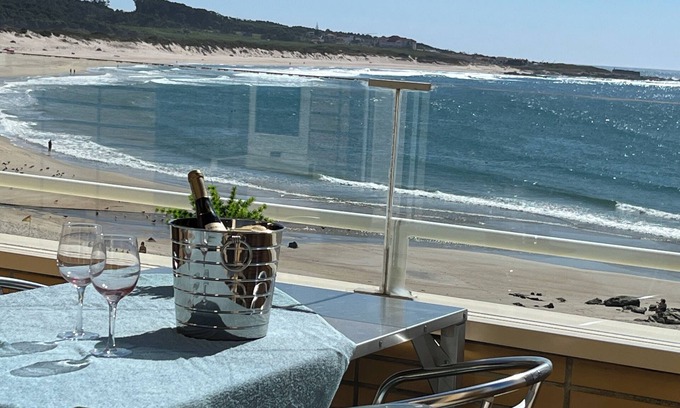 Vila Praia de Ancora Wohnung | Mit Blick auf den Ozean: schöne Ferienwohnung Terrasse