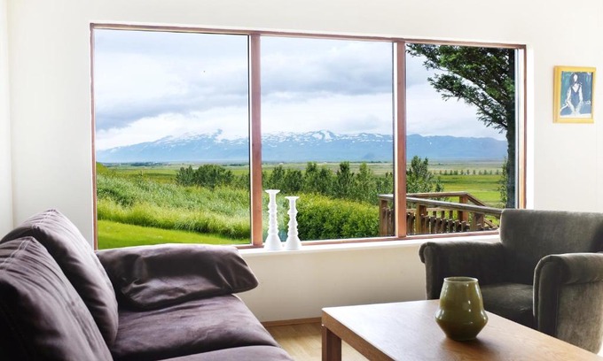 Hvolsvollur Haus | Fagrahlíd Guesthouse