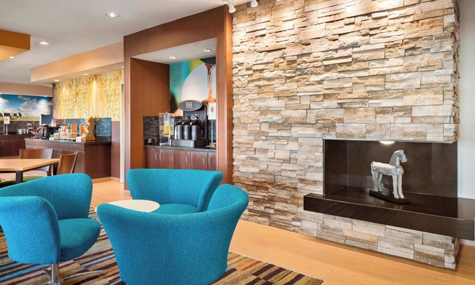 Lima Hotel | Fairfield Inn & Suites by Marriott Lima