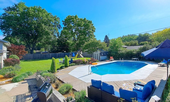 Stevensville Haus | Fall 2 nt min Serene home heated pool close to wine trail large fenced yard