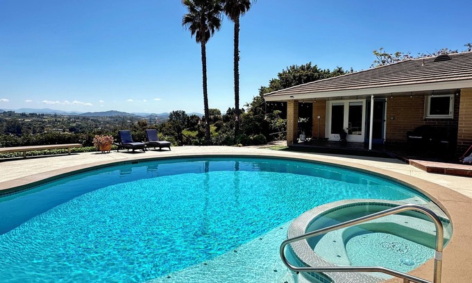 Fallbrook Haus | Fallbrook’s pool house : An old Hollywood stars escape
