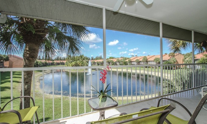 Naples Eigentumswohnung | Falling Waters - Größter Pool im Resortstil in Neapel! 5 Meilen zum Stadtzentrum - Tin City / 5th St.