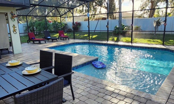 Florida Shores Haus | Family Friend House with Salt Water Pool - Close to Daytona & New Smyrna Beach