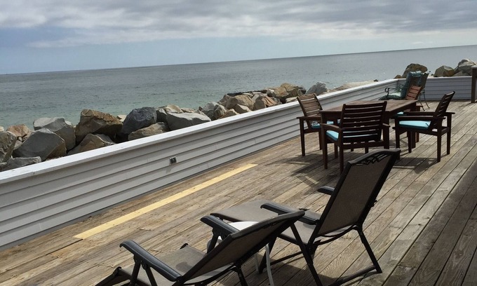 Greenbush Haus | Familienfreundliche, Oceanfront Scituate Vermietung Schritte vom Strand entfernt