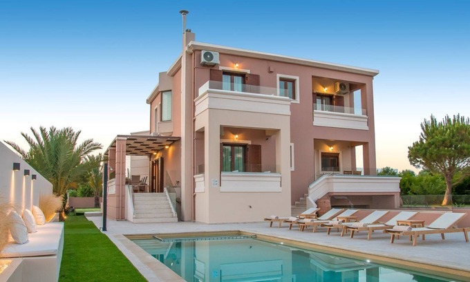 Galatas Haus | Family Friendly Villa with private pool, 5 min from the beach