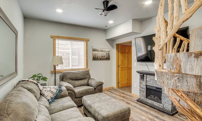 Circleville Haus | Family Home w/Mountain Views in Circleville!