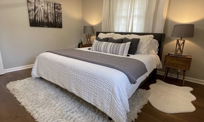 Murfreesboro Haus | Family & Pet Friendly-Modern Murfreesboro Home-2 Miles from MTSU-No Cleaning Fee