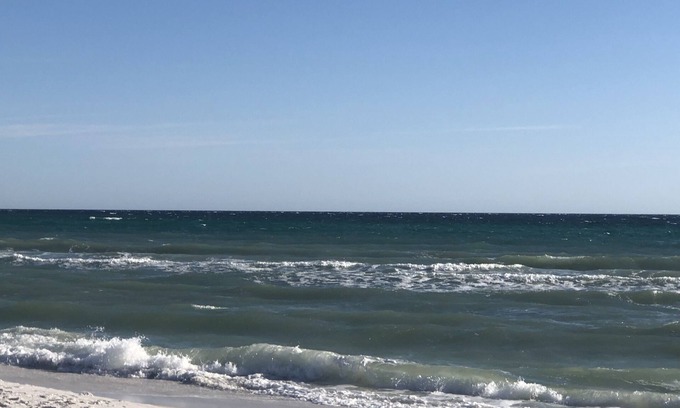 Sago Park Townhomes Haus | Family-sized townhome ,Pool, 5 mins walk to the beach !!