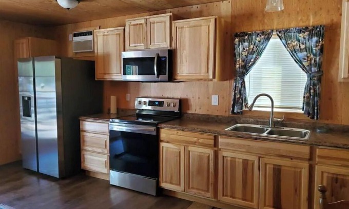 Noxon Haus | Family suite at Noxon Creekside Motel