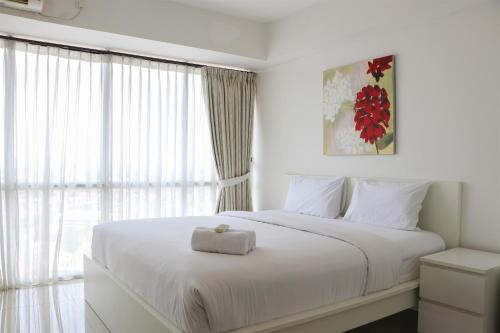 Jatinegara Wohnung | Fancy and Nice 1BR Apartment at H Residence By Travelio