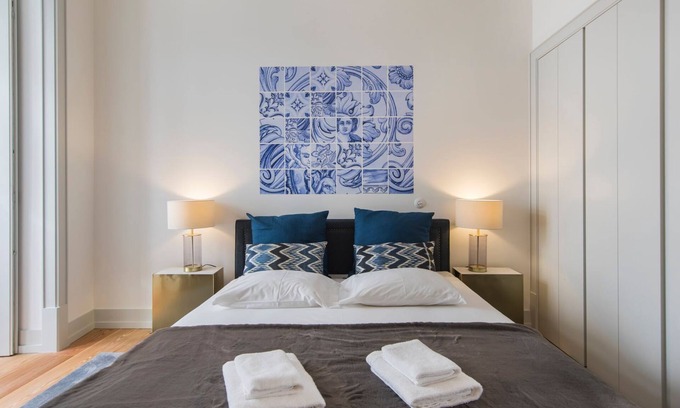 Se Wohnung | Fancy Downtown Lisbon Apartment by LovelyStay