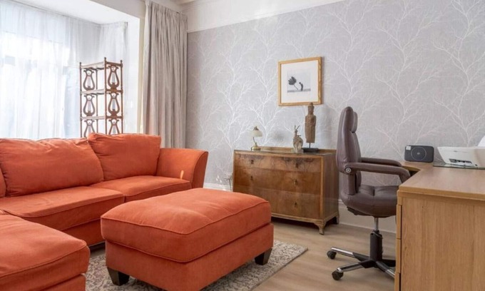 Acocks Green Haus | Fantastic 5 Bedroom House in Acocks Green close to NEC For 12 Guests