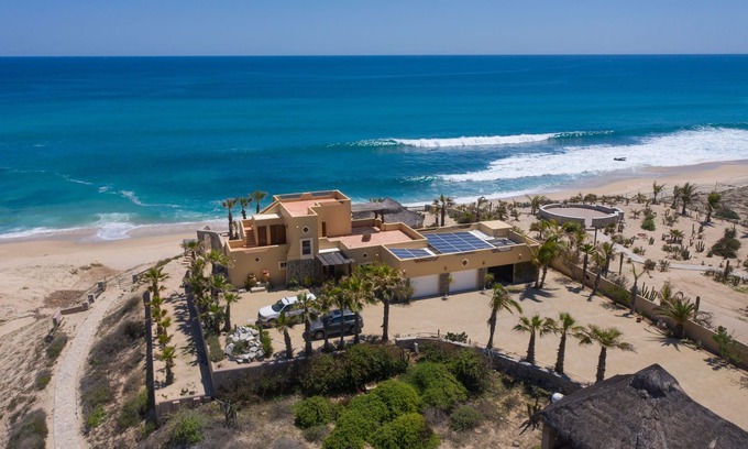 Vinorama Haus | Fantastisches Anwesen am Strand mit Pool, Privatsphäre und Annehmlichkeiten in Hülle und Fülle